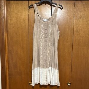 Beige and White Embroidered Dress size 2X
